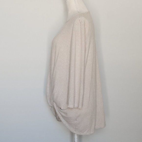 Gibsonlook Striped Twist Front 3/4 Sleeve in Beige NWOT - Picture 2 of 6